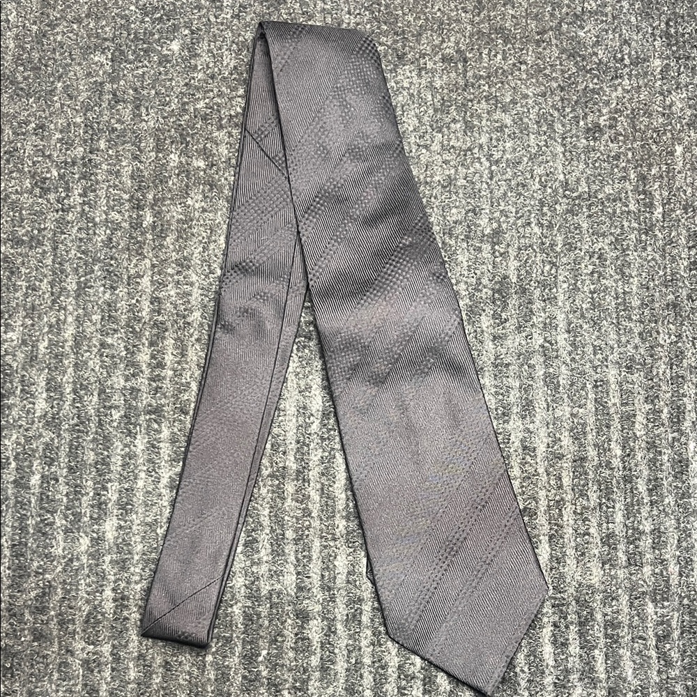 Calvin Klein Silk Tie Black Geometric Pattern Men's Necktie